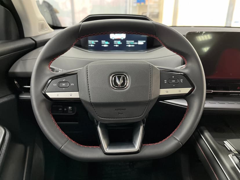 changan-uni-s-2024-1000-11