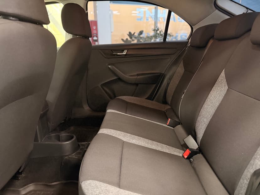 skoda-rapid-2021-871-24