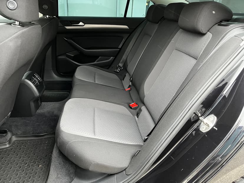 volkswagen-passat-2016-805-27