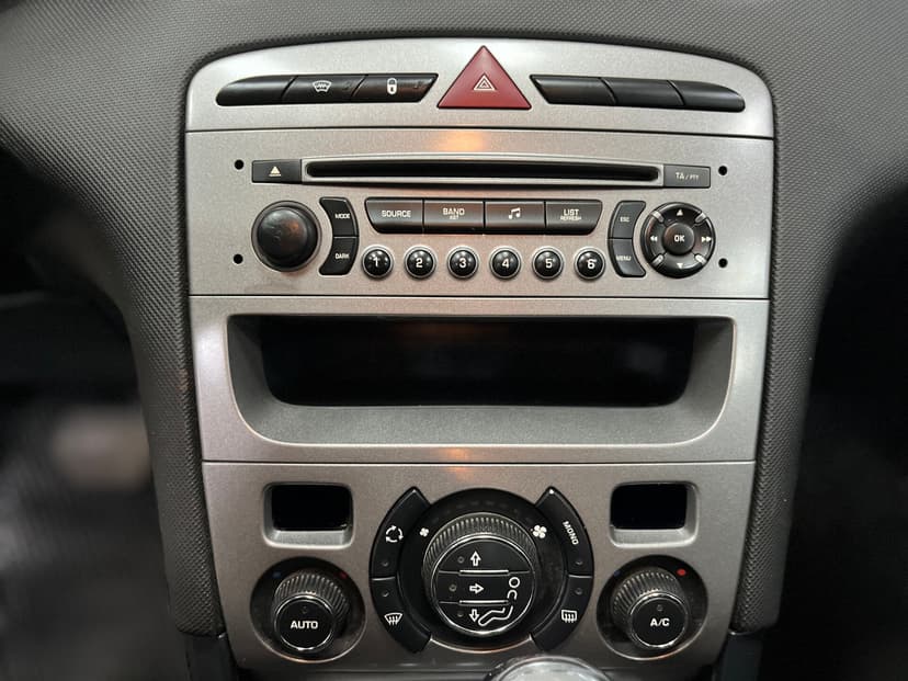 peugeot-408-2012-628-12