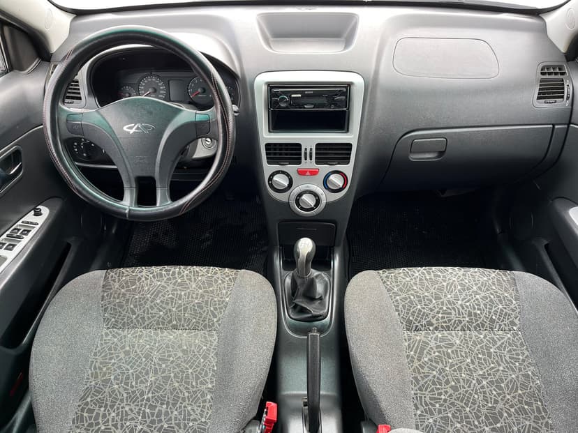 chery-very-2011-1054-10