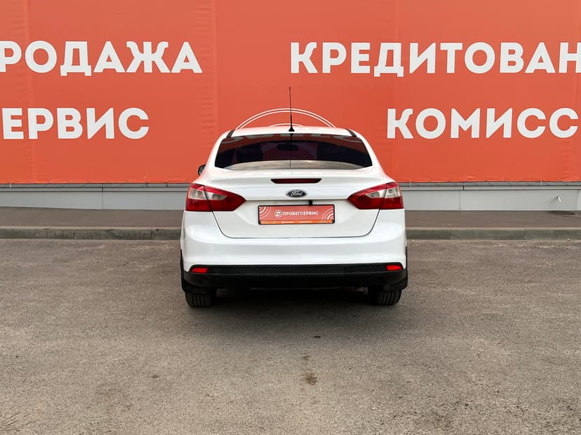 ford-focus-2012-25-5