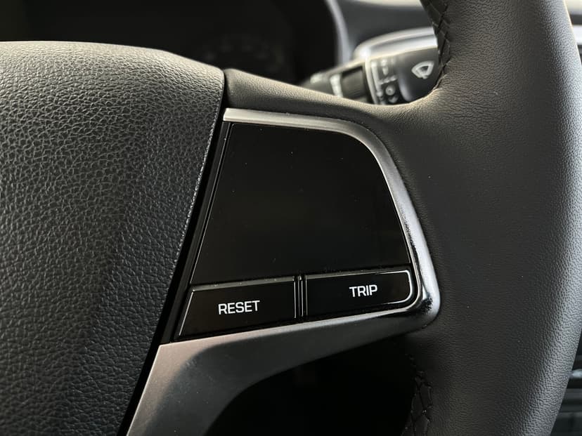 hyundai-solaris-2021-987-13