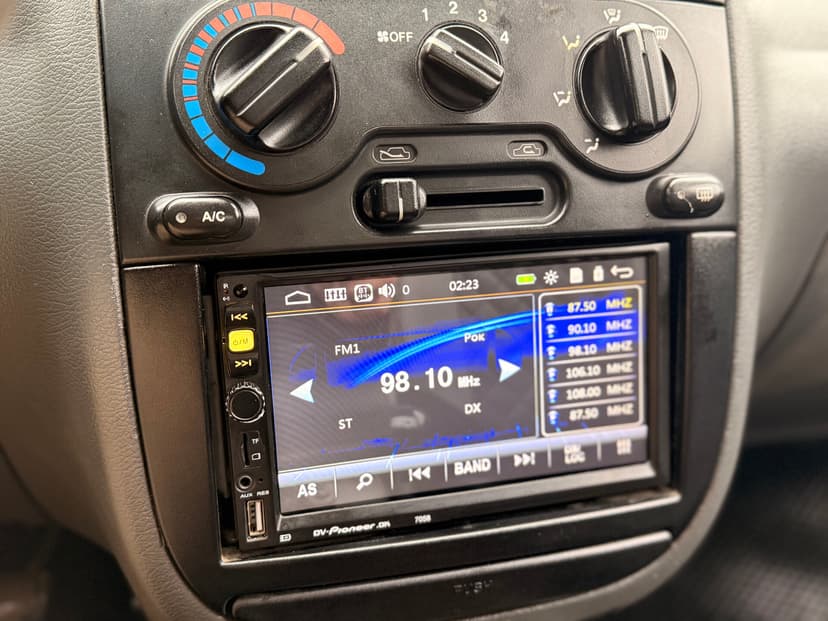 chevrolet-lanos-2006-768-10