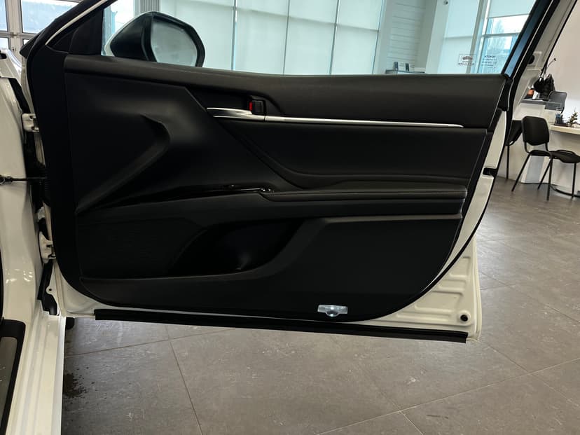 toyota-camry-2018-930-27