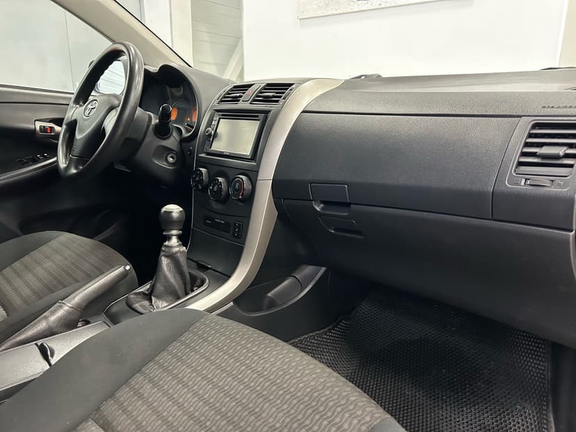 toyota-corolla-2008-107-9