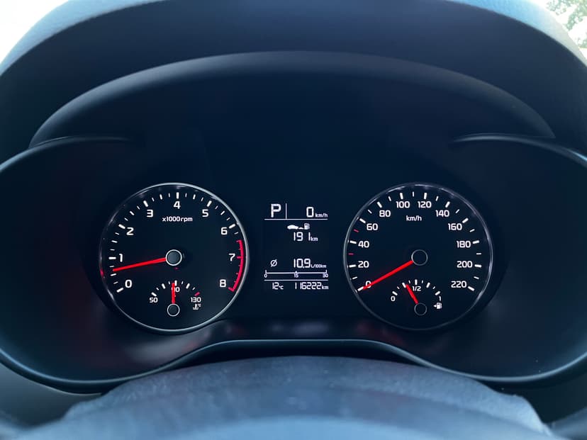 kia-rio x-line-2019-476-30