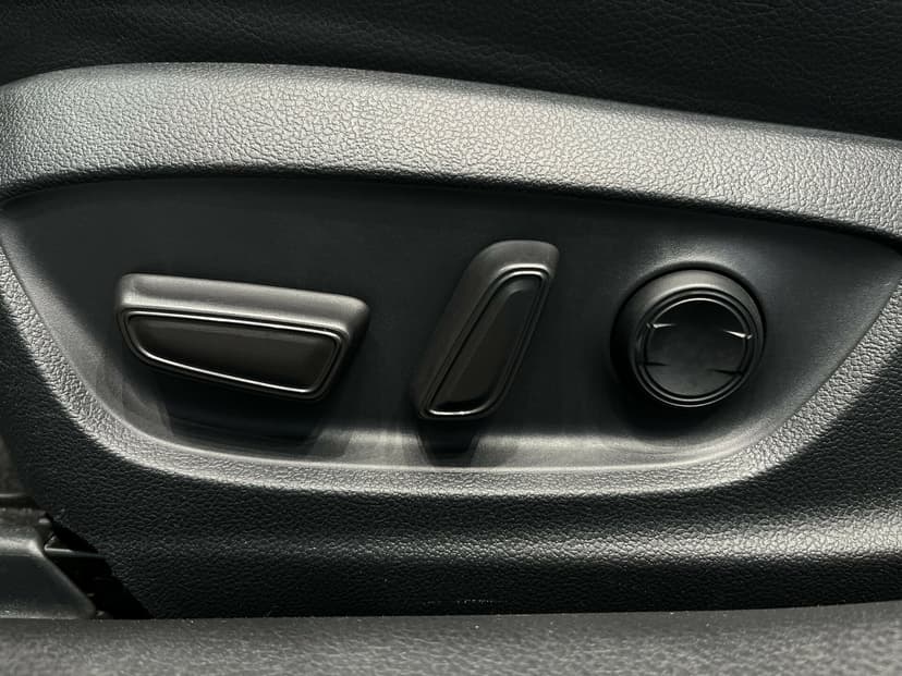 toyota-camry-2019-939-17