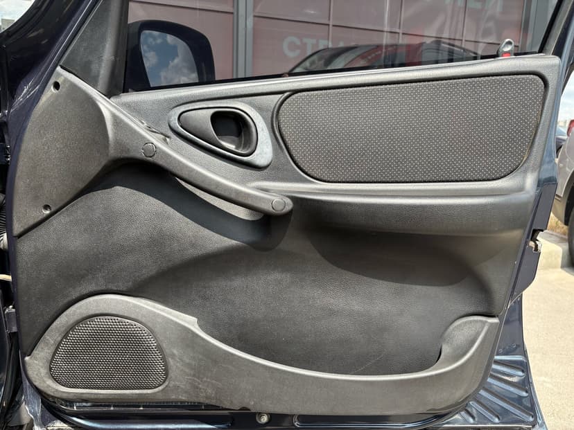 chevrolet-niva-2012-136-23