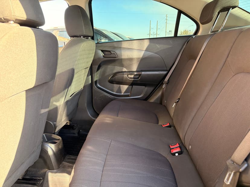 chevrolet-aveo-2013-418-21