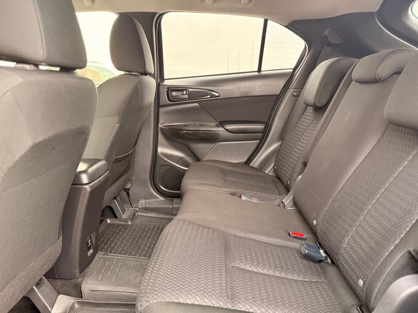 mitsubishi-eclipse cross-2018-868-23