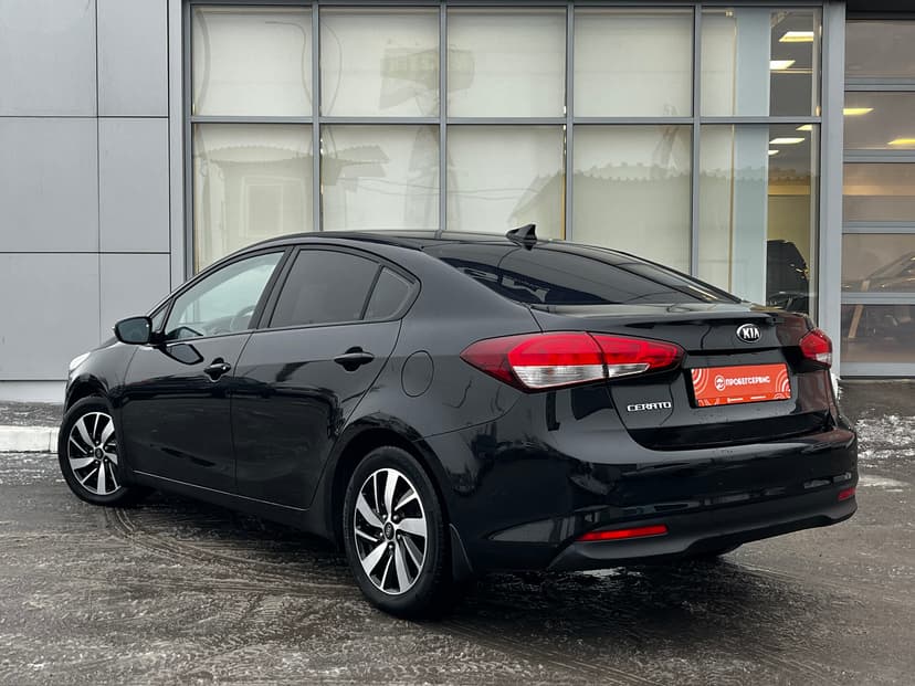 kia-cerato-2017-60-6