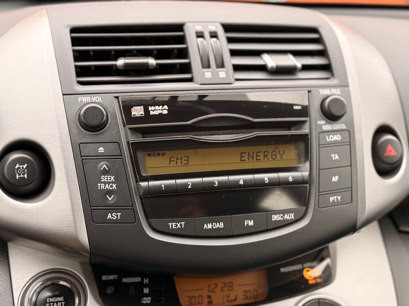 toyota-rav4-2006-867-15