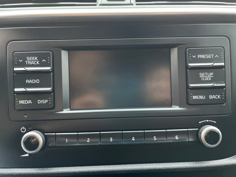 kia-rio x-2021-708-12