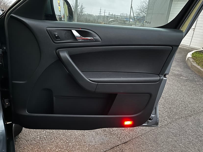 skoda-yeti-2012-682-26