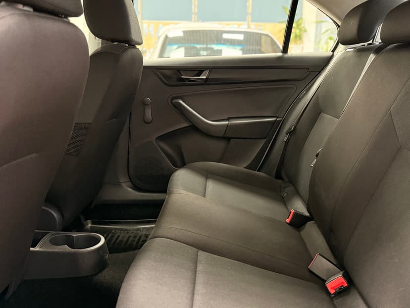 skoda-rapid-2019-699-21