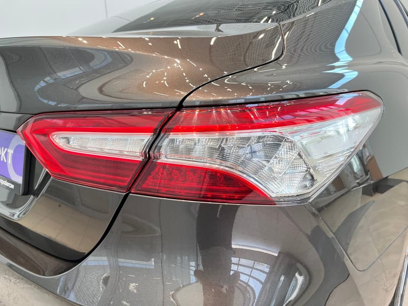 toyota-camry-2019-939-12