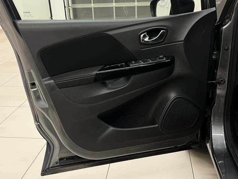 renault-kaptur-2018-732-21