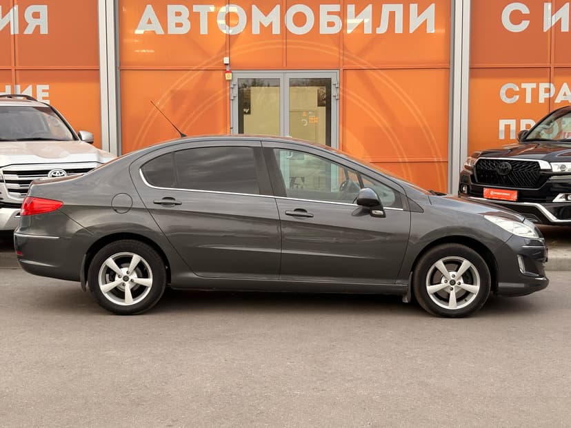 peugeot-408-2012-432-3