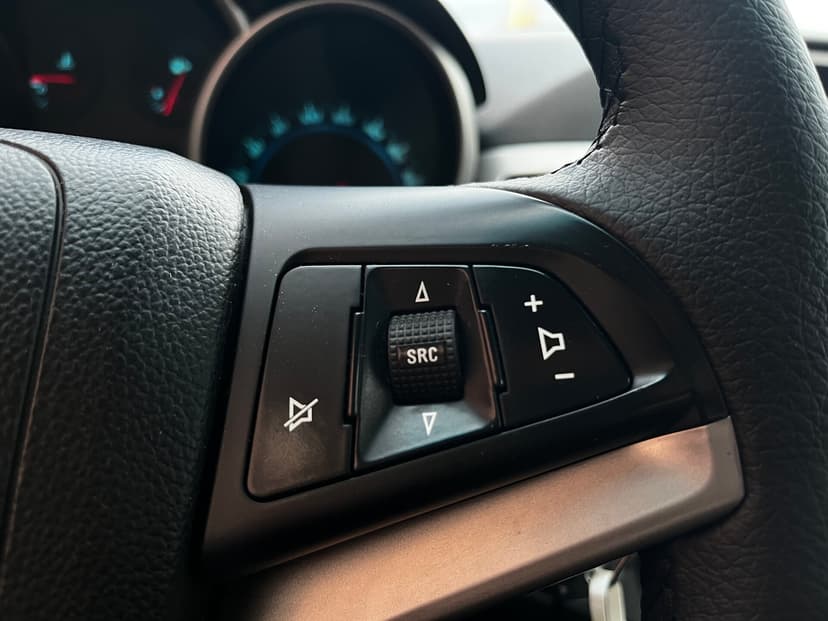 chevrolet-cruze-2011-435-12