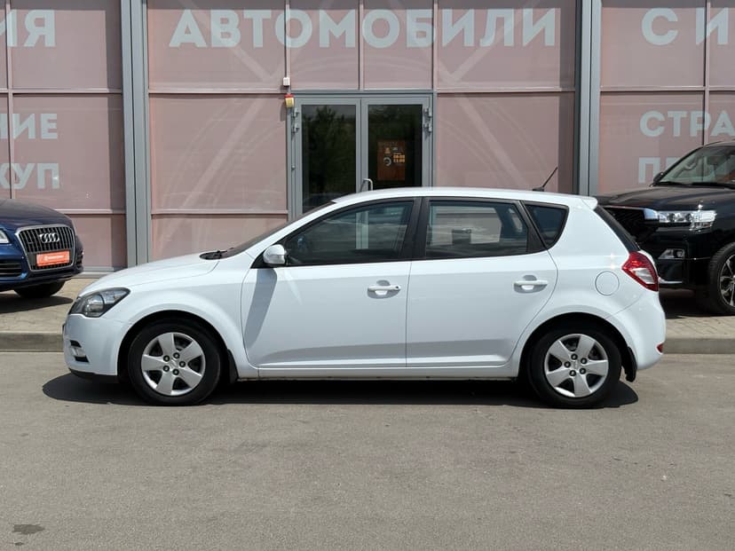 kia-ceed-2011-132-7
