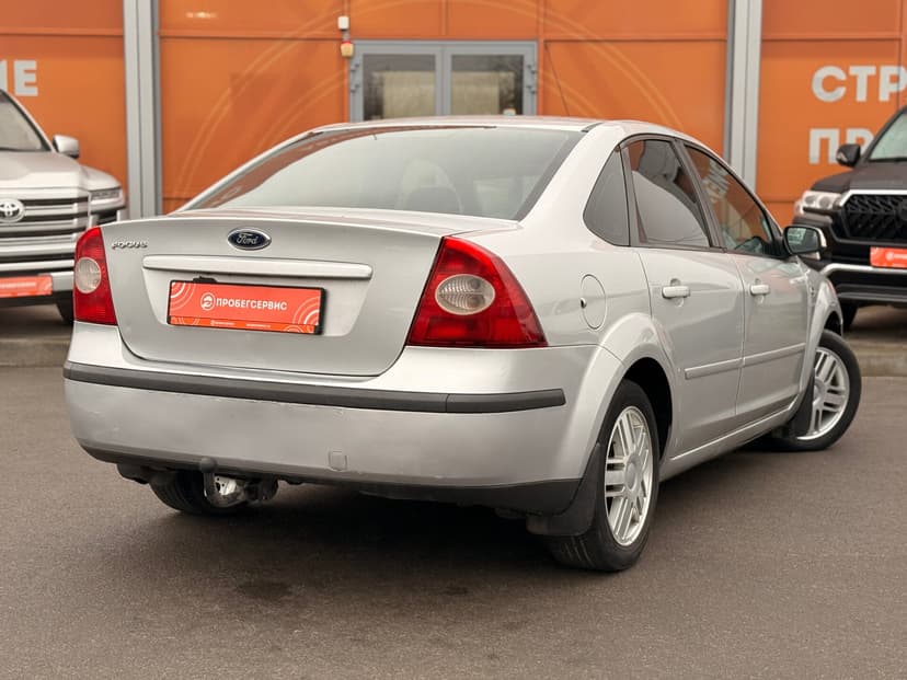 ford-focus-2007-789-4