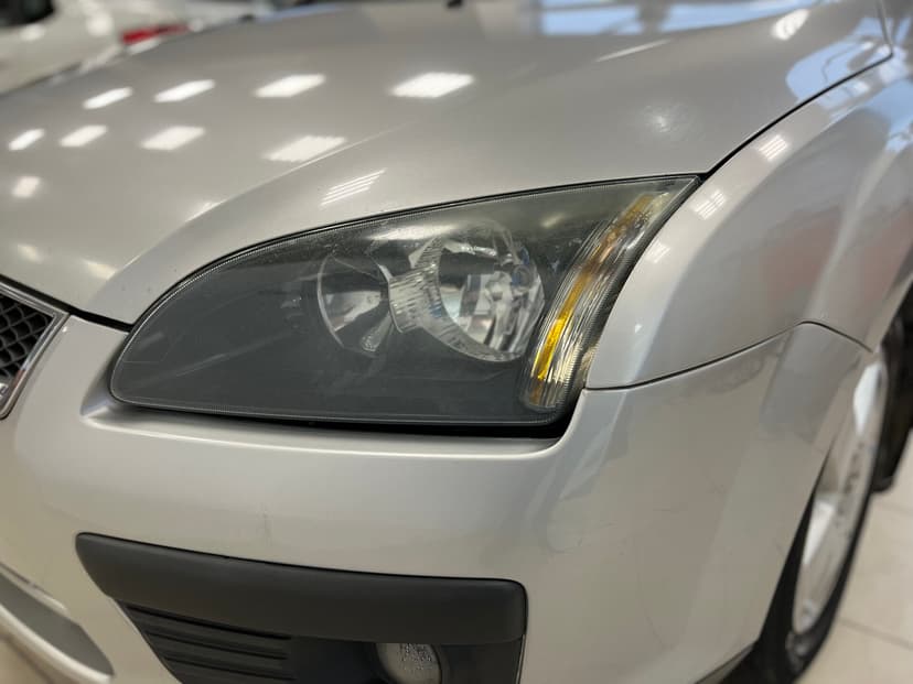 ford-focus-2006-669-8