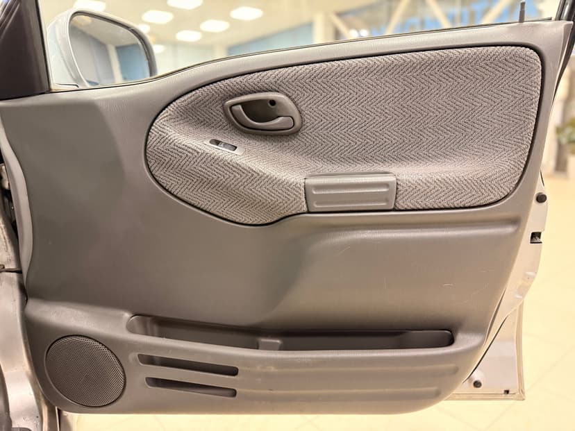 suzuki-grand vitara-2000-850-22