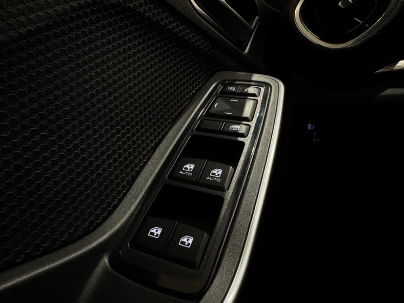 ваз (lada)-iskra-2025-988-24