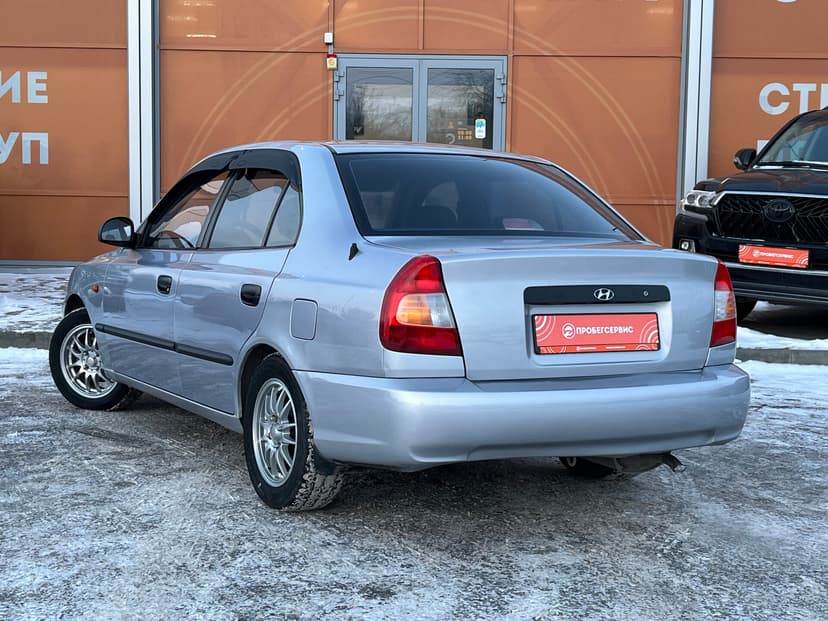 hyundai-accent-2006-990-6