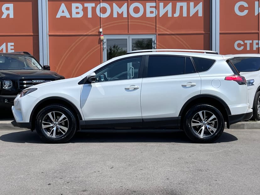 Toyota RAV4 с пробегом, 2019 год, Волгоград, 2.2 дизель, Автомат - вид 8