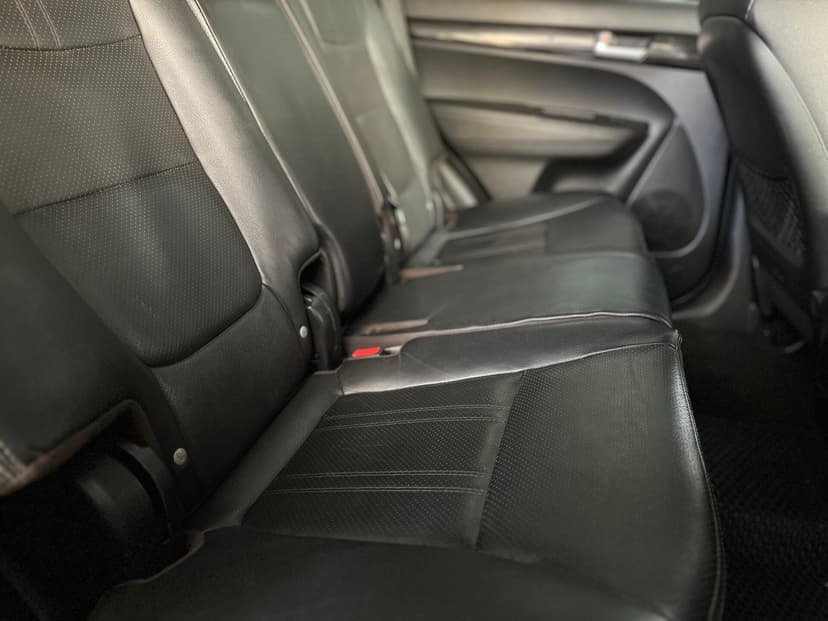 kia-sorento-2012-854-25