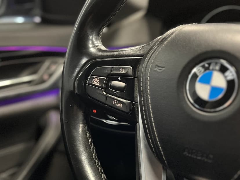 bmw-5 серия-2019-836-11