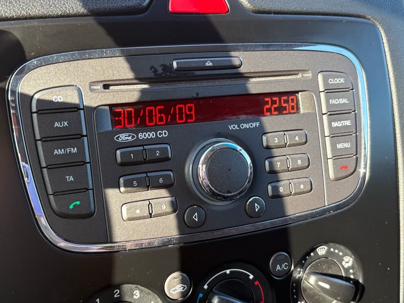 ford-focus-2008-149-12