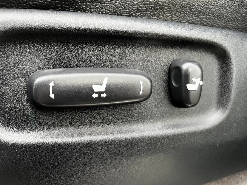 toyota-land cruiser-2011-771-19