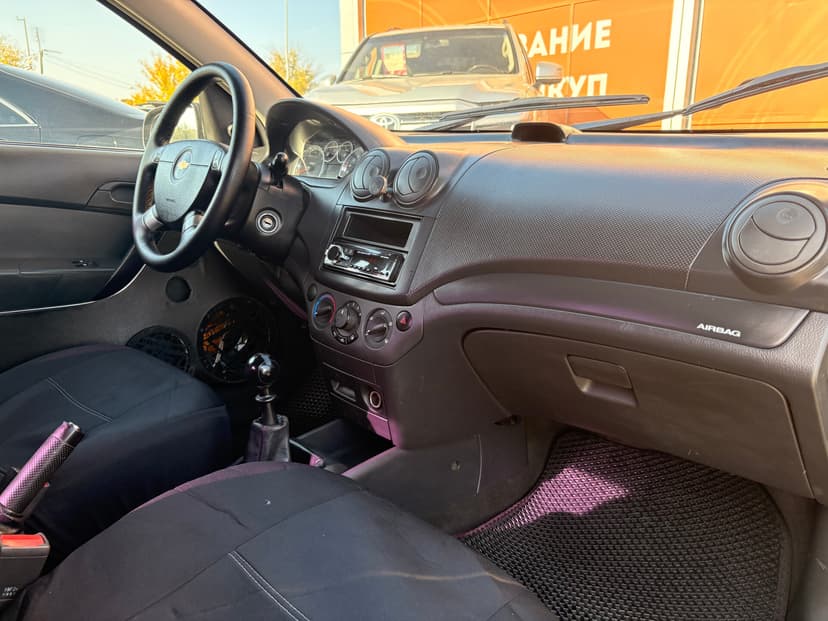 chevrolet-aveo-2010-440-17