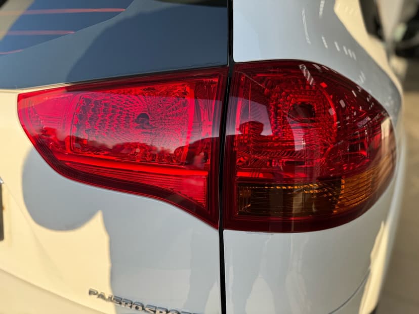 mitsubishi-pajero sport-2010-113-8