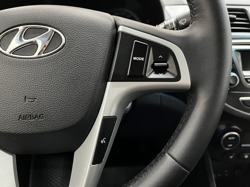 hyundai-solaris-2016-505-14