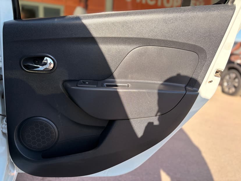 renault-sandero-2016-357-28