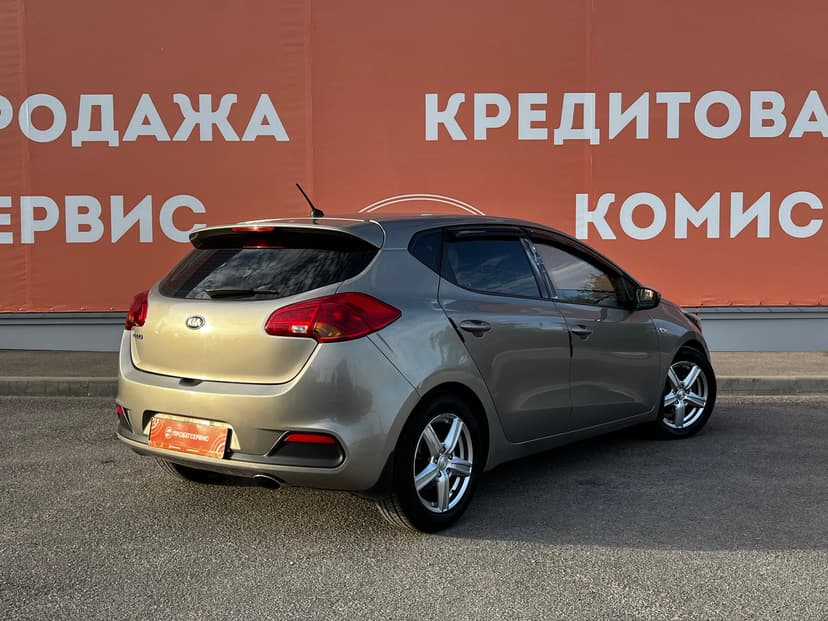 kia-ceed-2012-434-4
