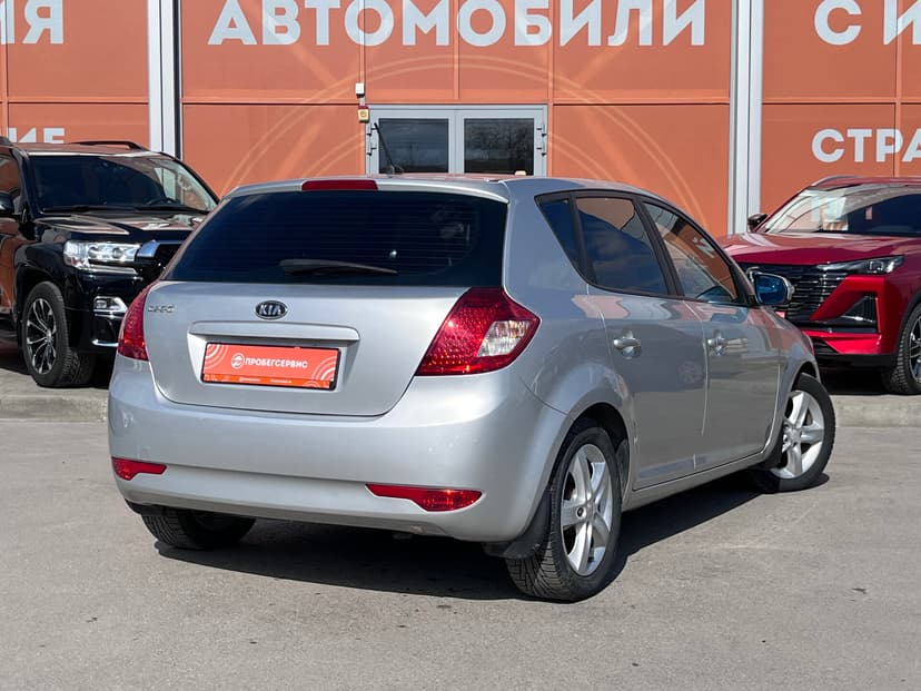 KIA Ceed с пробегом, 2010 год, Волгоград, 1.6 бензин, Автомат - вид 5