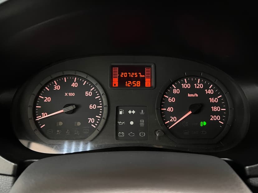 Renault Logan с пробегом, 2009 год, Волгоград, 1.6 бензин, Механика - вид 15