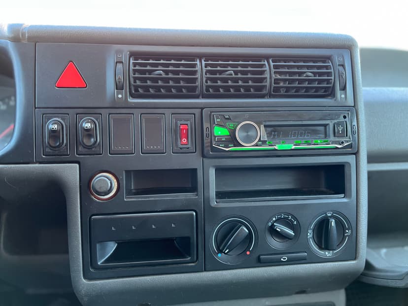 Volkswagen Transporter с пробегом, 2001 год, Волгоград, 1.9 дизель, Механика - вид 13
