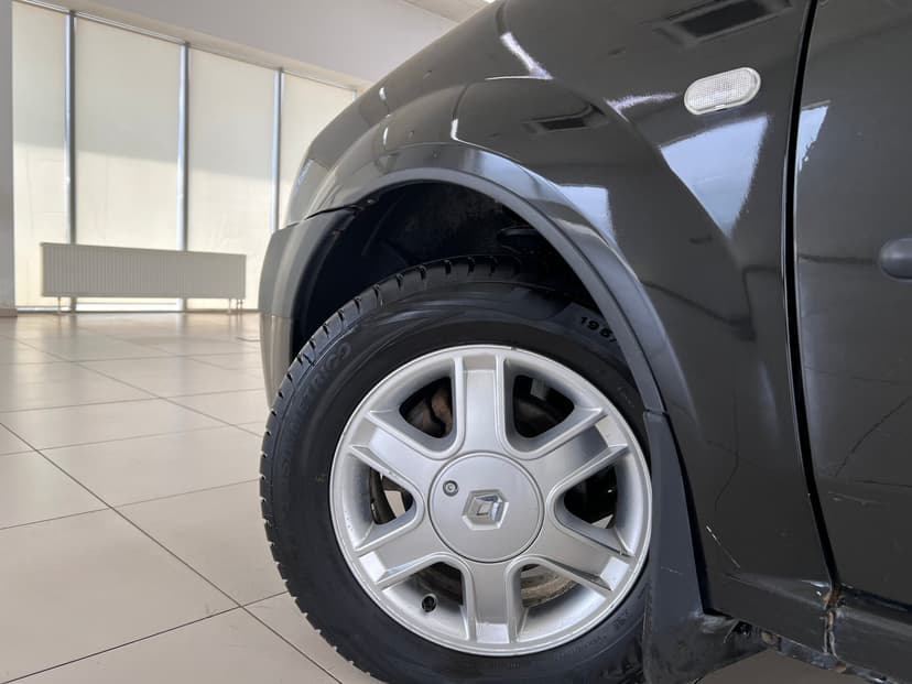 Renault Logan с пробегом, 2009 год, Волгоград, 1.6 бензин, Механика - вид 12