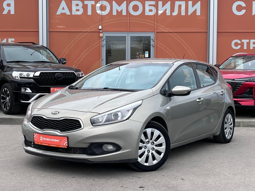 KIA Ceed с пробегом, 2015 год, Волгоград