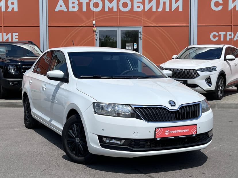 Skoda Rapid с пробегом, 2018 год, Волгоград, 1.6 бензин, Механика - вид 3