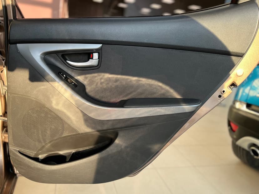 Hyundai Elantra с пробегом, 2015 год, Волгоград, 1.6 бензин, Автомат - вид 25