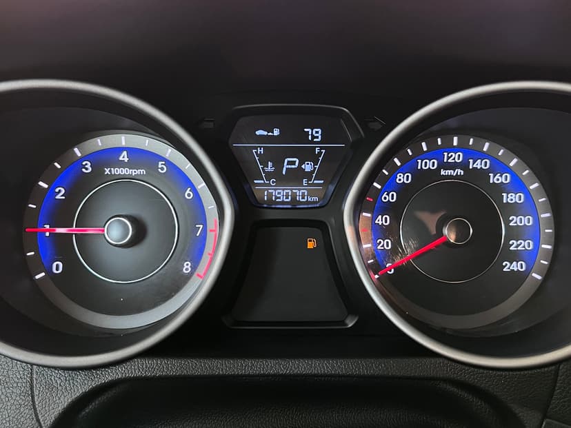 Hyundai Elantra с пробегом, 2015 год, Волгоград, 1.6 бензин, Автомат - вид 13