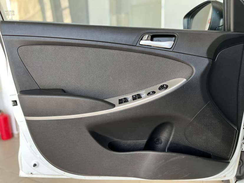 Hyundai Solaris с пробегом, 2013 год, Волгоград, 1.4 бензин, Автомат - вид 19