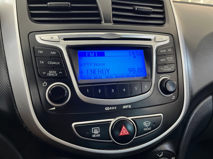 Hyundai Solaris с пробегом, 2013 год, Волгоград, 1.4 бензин, Автомат - вид 14